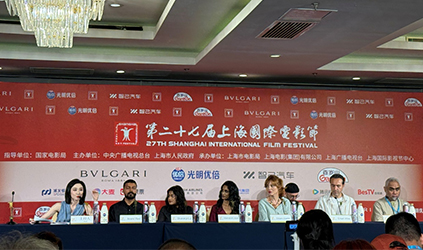 「唐能風(fēng)采」唐能翻譯圓滿完成 2025 上海國際電影電視節(jié)翻譯項(xiàng)目